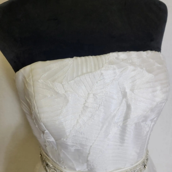 Destinations by Mon CHERI Ivory Floor Lenth Cocktail Dress Size 6 New with Tags - Picture 7 of 7